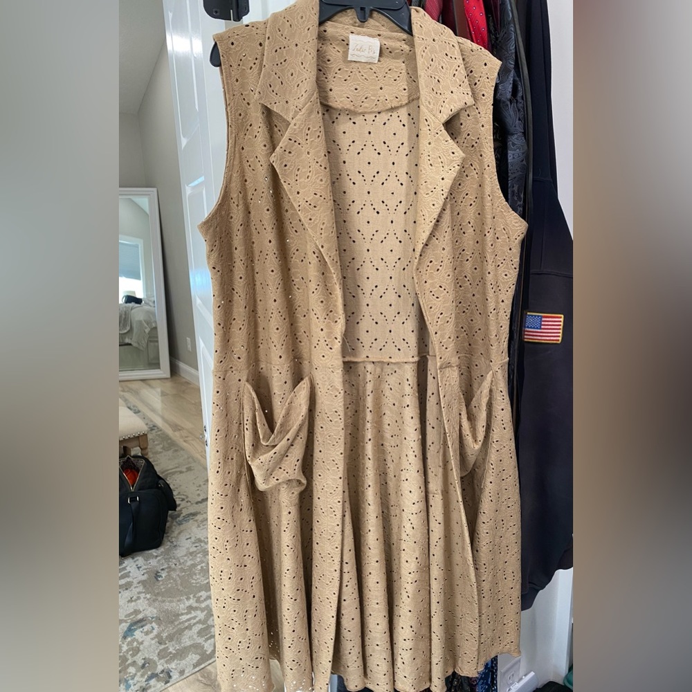 Zadie Bs vest